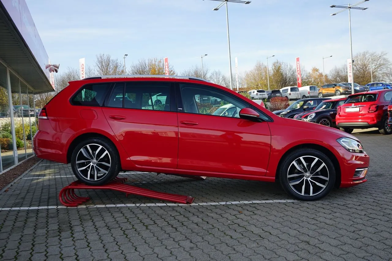 Volkswagen Golf VII Variant 1.5 TSI Sound...  Image 2