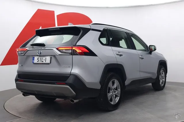 Toyota RAV4 2,5 Hybrid Active Edition - / Lohko & sisäpist. / Sähköluukku / Lämmitettävä tuulilasi / Image 5