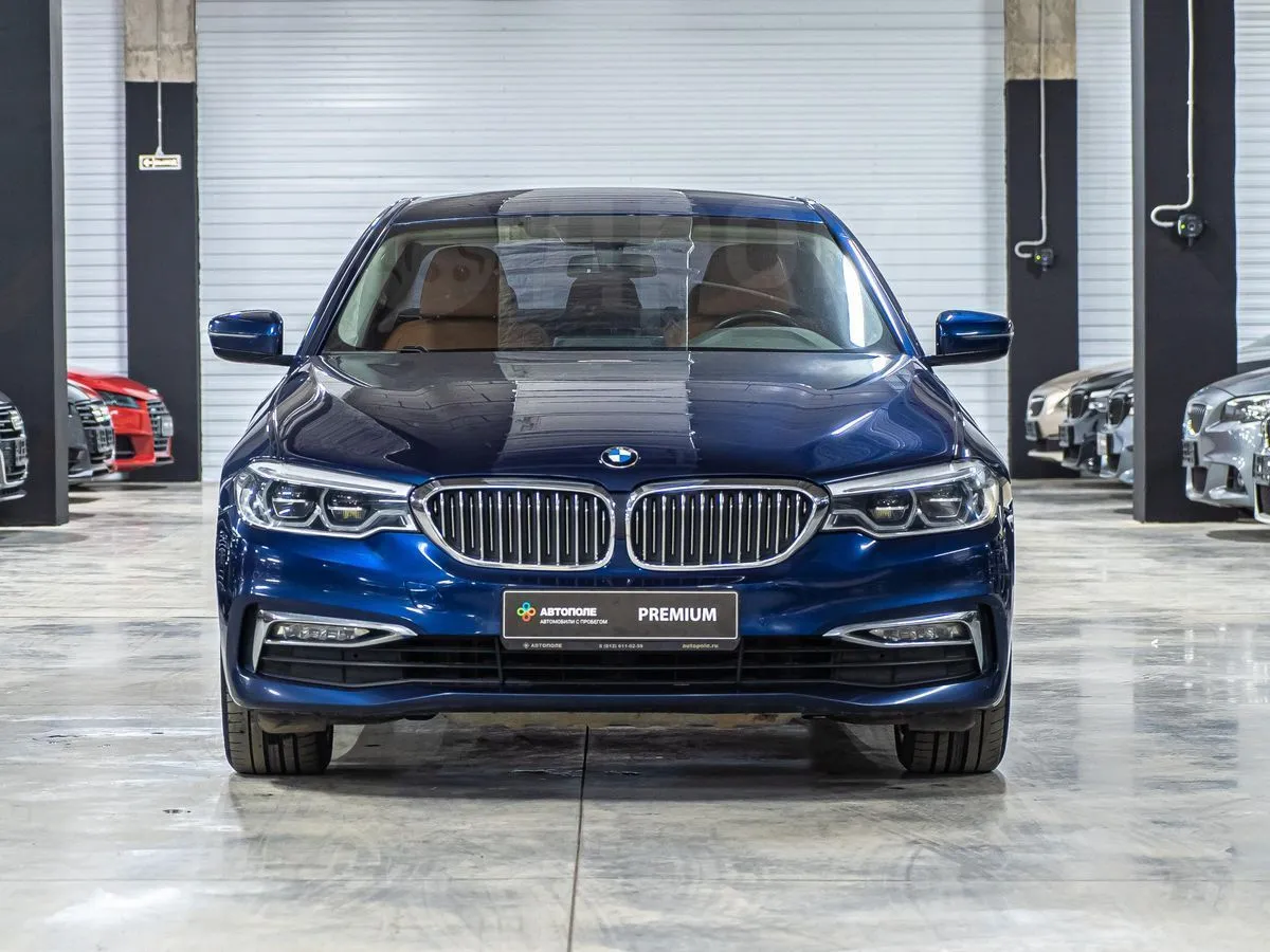 BMW 5-Series Image 6