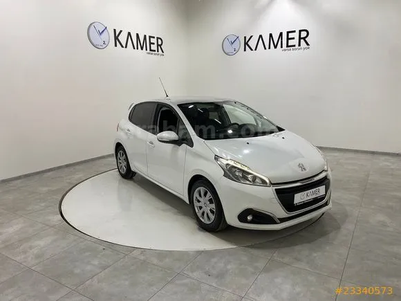 Peugeot 208 1.2 PureTech Active Image 1