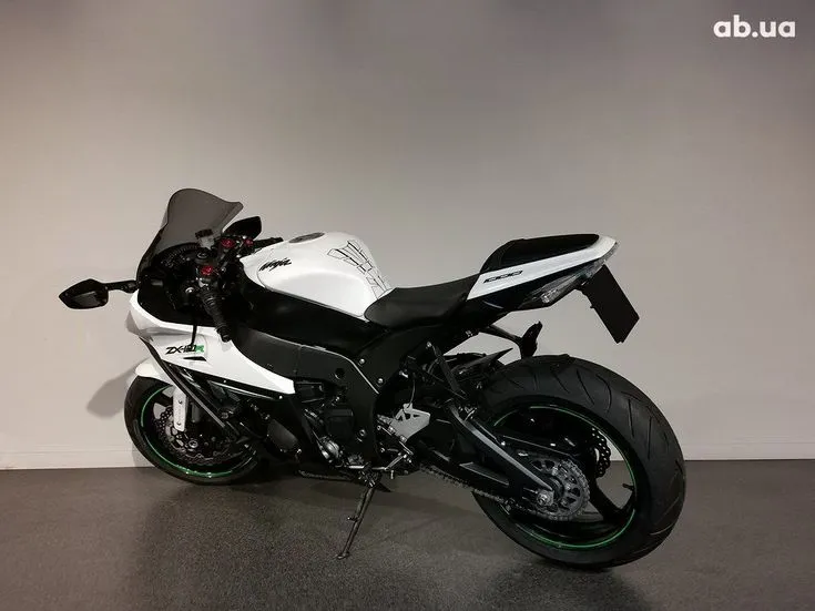 Kawasaki ZX Image 7